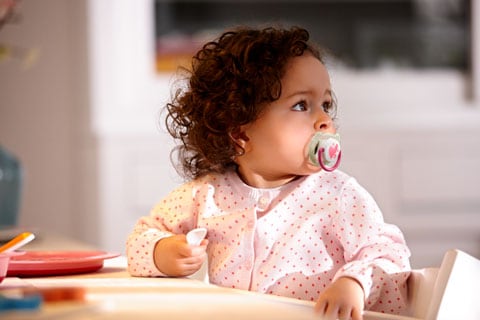 Cara Memberikan Makanan Pertama MPASI Pada Bayi dengan Metode Baby Led Weaning