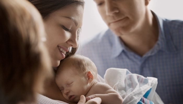 Bayi baru lahir: satu jam pertama paska kelahiran