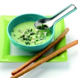 Sup Daun Bawang Dingin Dengan Keju Biru | Philips